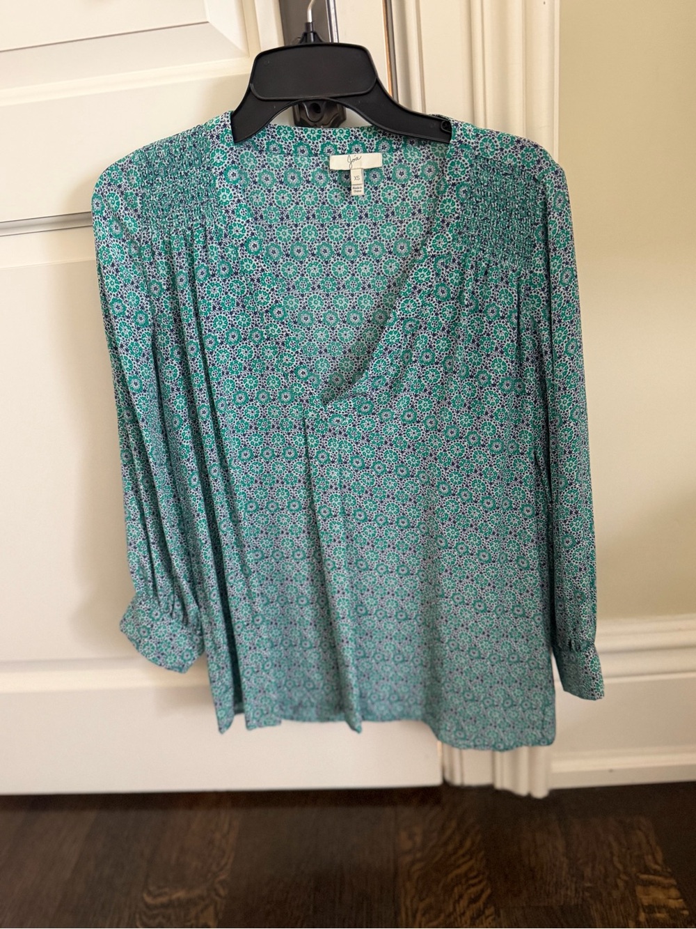 Joie Pleione Green Floral Print V-Neck Silk Blouse